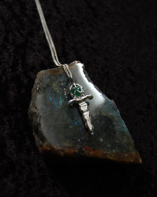 Dagger Talisman // Emerald