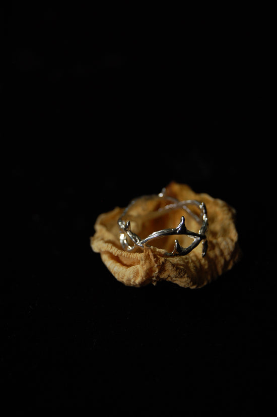 Rose Thorn Ring
