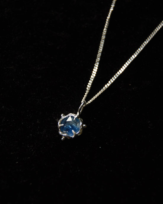 Clair Talisman // Bicolour Blue Kyanite